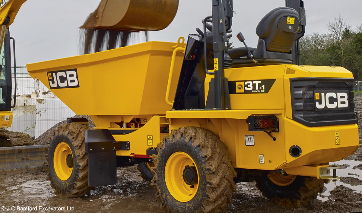 Mid-range dumper truck