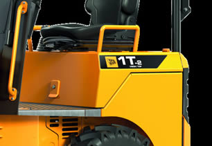 Side view of dumper truck